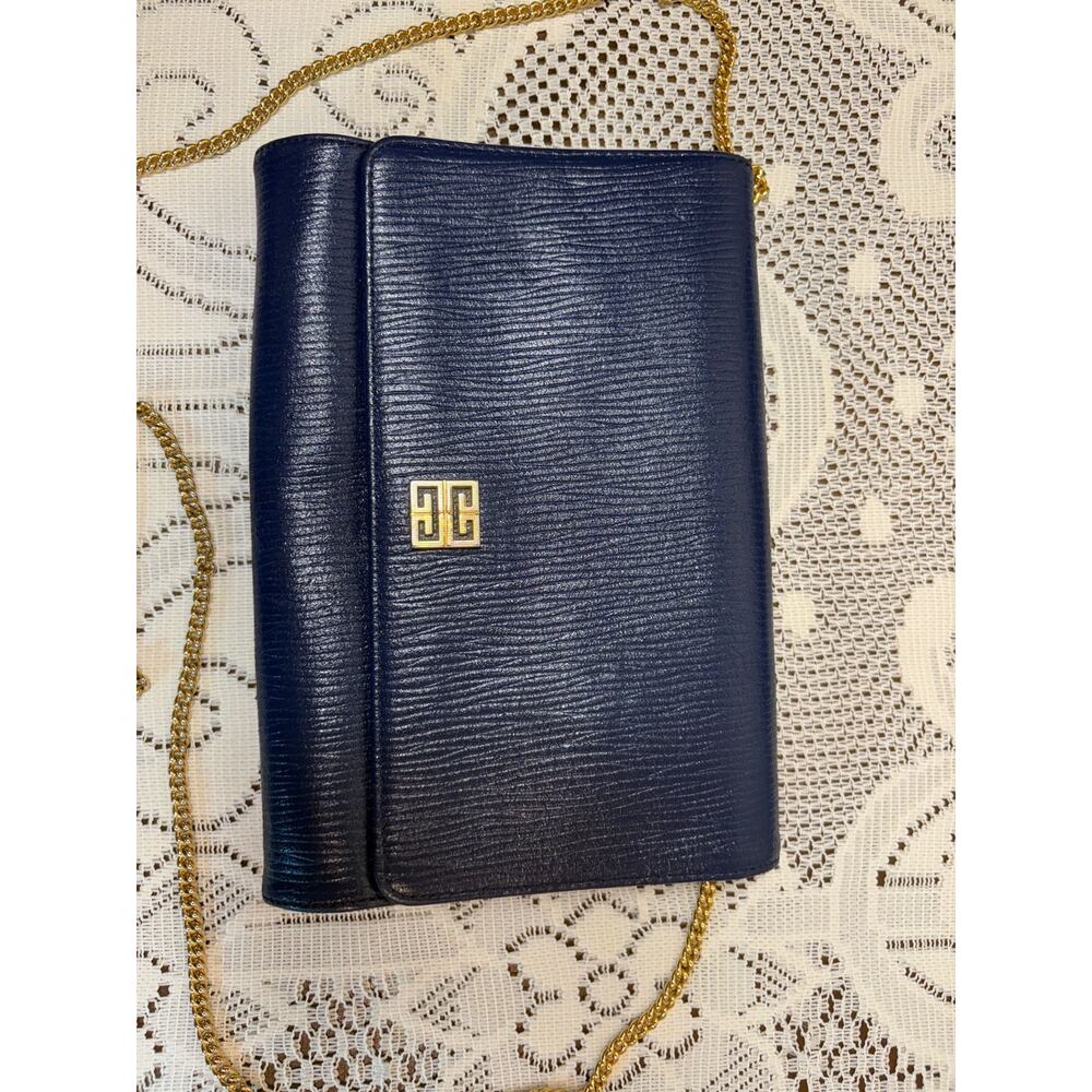 Givenchy Vintage Navy Blue Textured Leather Crossbody Bag with Gold Chain - Picture 2 of 8